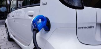 Consuma più un auto elettrica o a benzina?