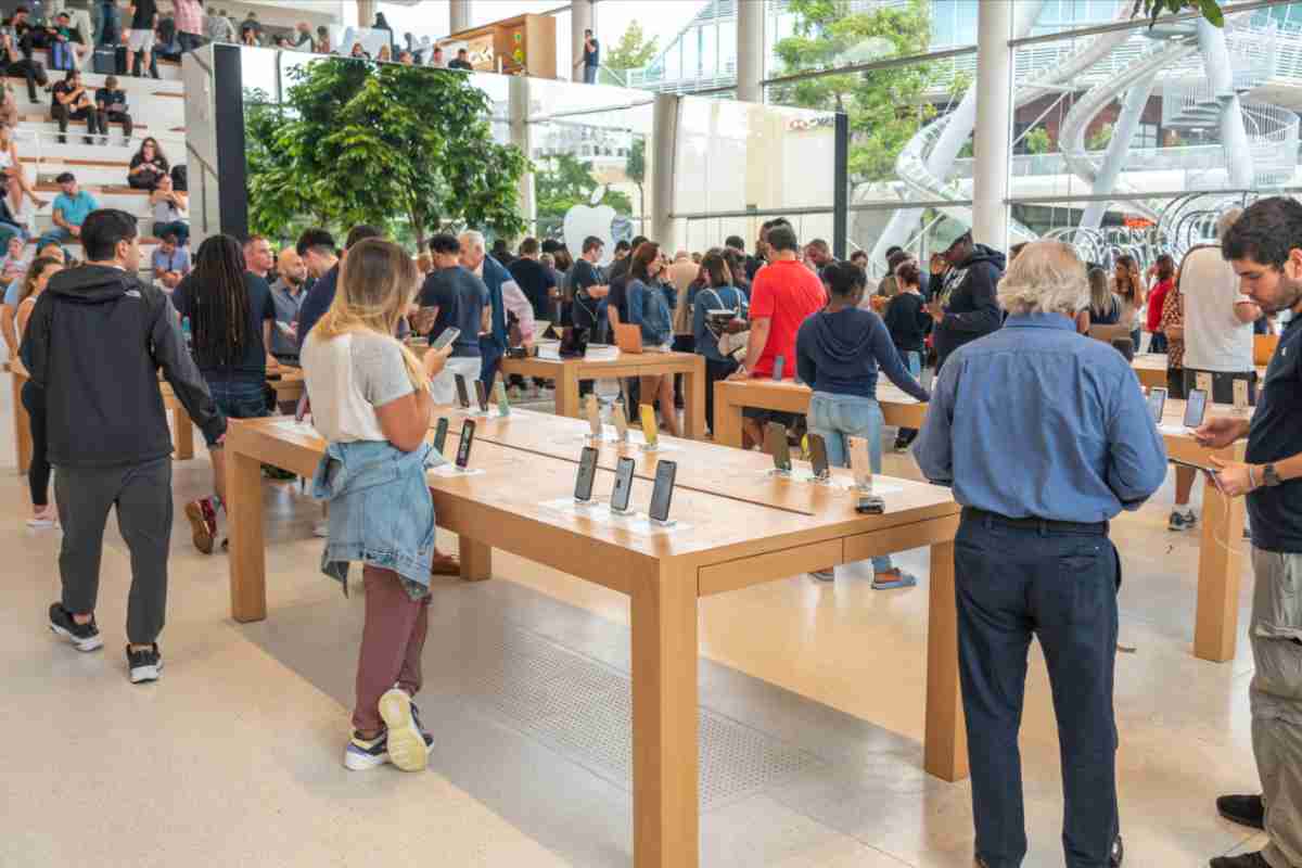 Apple Store, occhio alle truffe