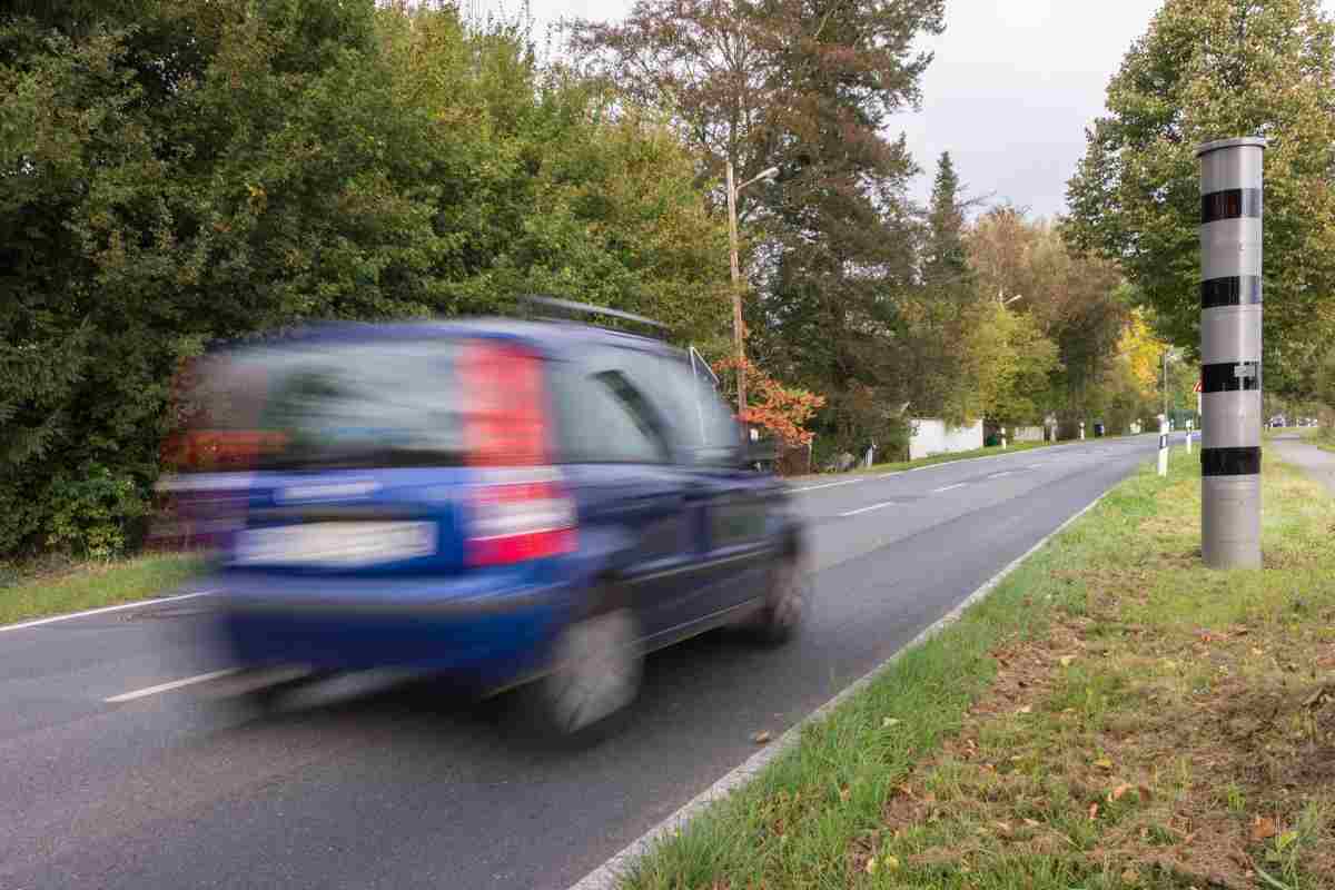 Autovelox segnala una macchina