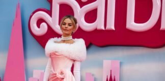 L'attrice Margot Robbie nei panni di Barbie